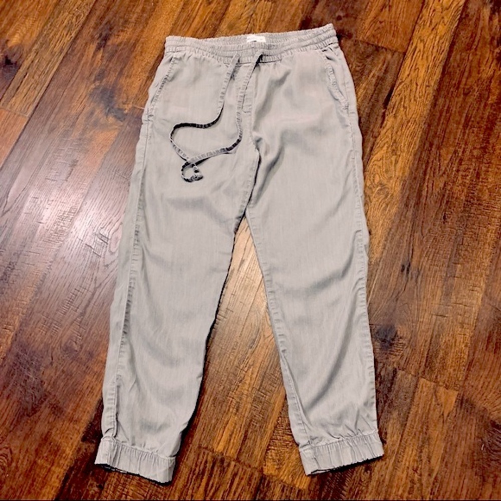 Ladies Gap 1969 Light Grey Joggers Sz. M